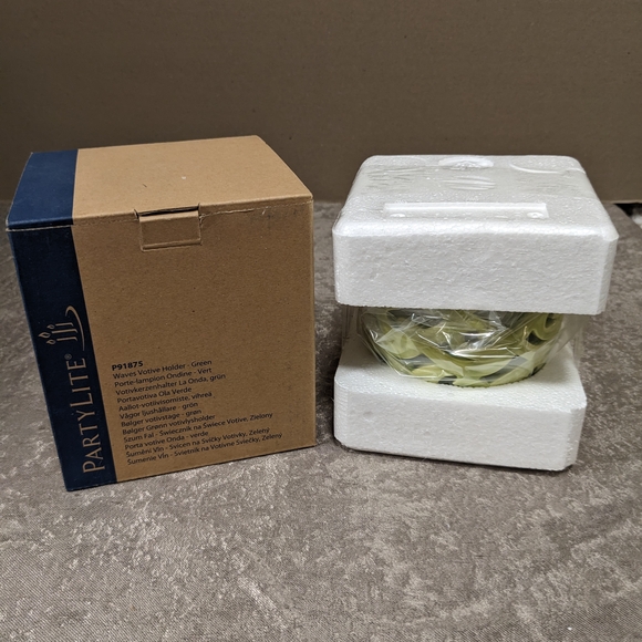 PartyLite Lime Ceramic Candle Holder - Picture 3 of 6